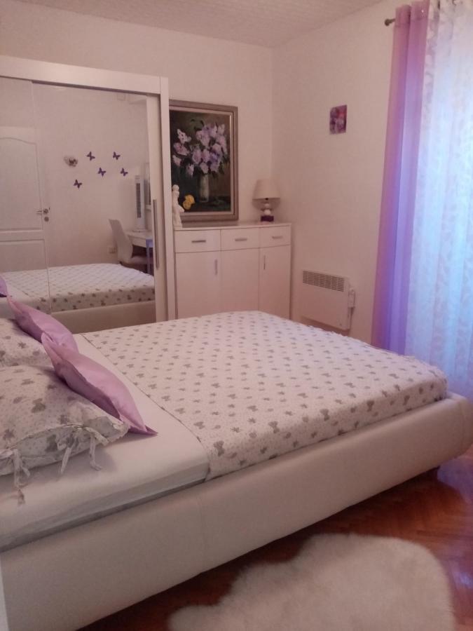 Apartments & Rooms Trogir Stars Free Parking Exterior photo