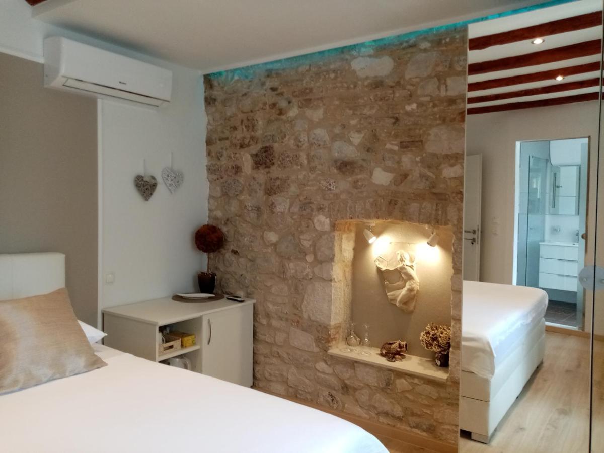 Apartments & Rooms Trogir Stars Free Parking Exterior photo