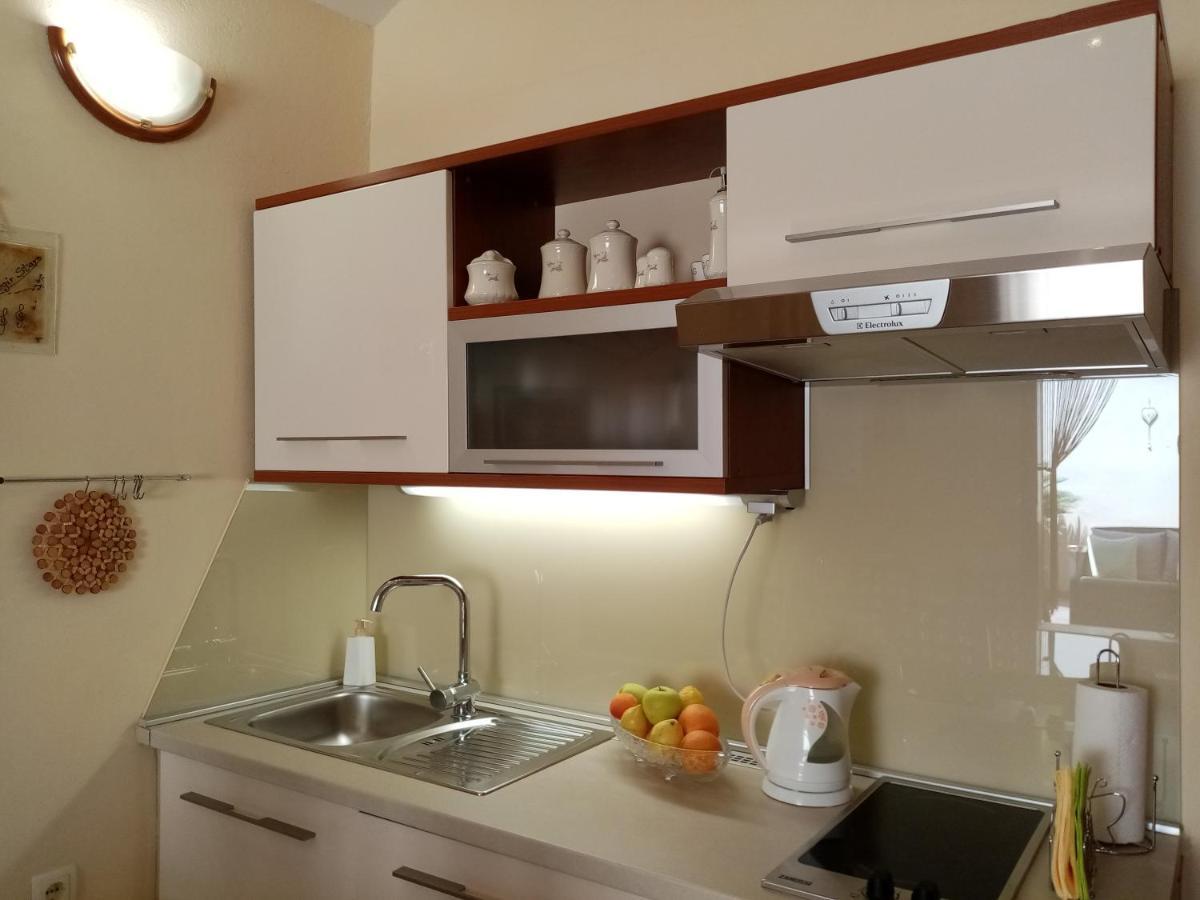 Apartments & Rooms Trogir Stars Free Parking Exterior photo