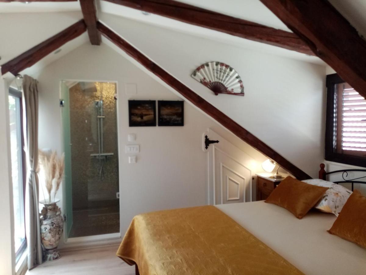 Apartments & Rooms Trogir Stars Free Parking Exterior photo