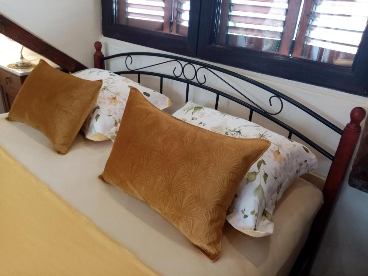 Apartments & Rooms Trogir Stars Free Parking Exterior photo