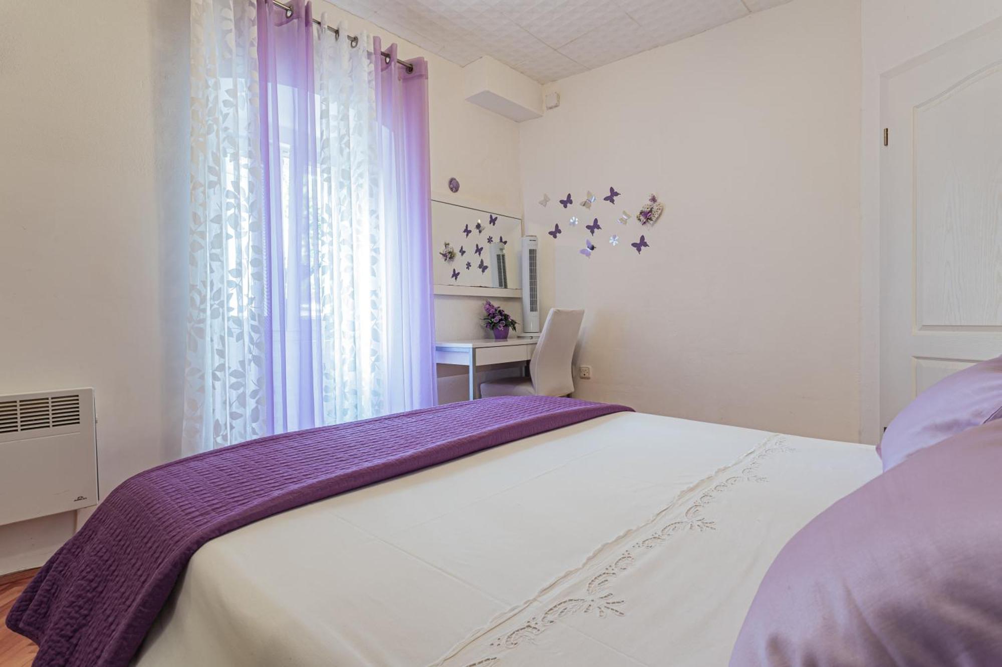 Apartments & Rooms Trogir Stars Free Parking Exterior photo