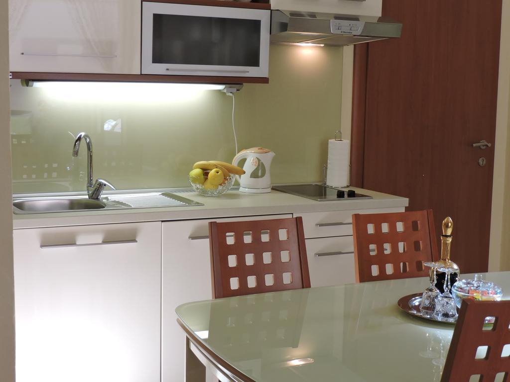 Apartments & Rooms Trogir Stars Free Parking Exterior photo